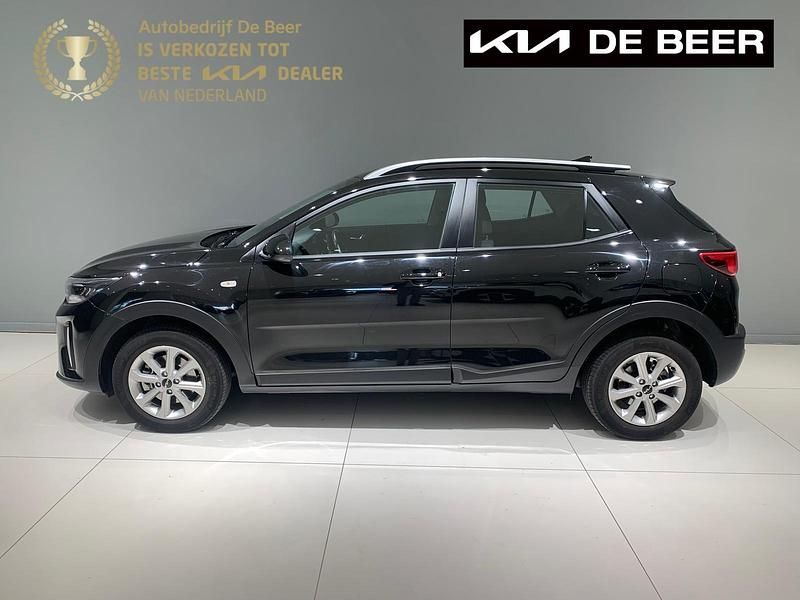 Zwart Gebruikt 2024 Kia Stonic SUV | € 24.445 (Duur) - Afbeelding 1/4