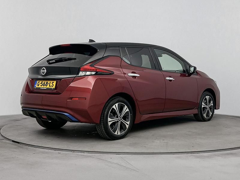 Occasion Nissan Leaf 360º 160 kW (218 PK) 2019 Rood Hatchback