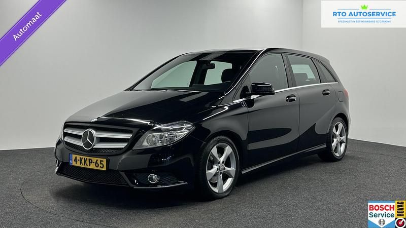 Zwart Gebruikt 2013 Mercedes B180 Ambition MPV | € 11.500 (Eerlijke prijs) - Afbeelding 1/4