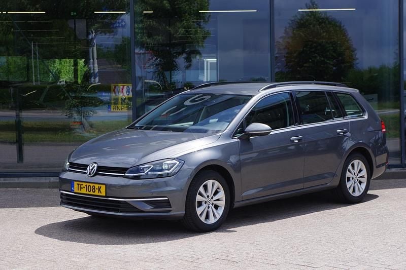 Grijs Gebruikt 2017 VW Golf VII Comfortline Stationwagen | € 11.950 (Goede deal) - Afbeelding 1/4