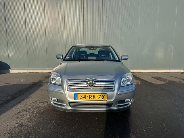 Occasion Toyota Avensis Executive 147 PK (108 kW) 2005 Grijs Sedan