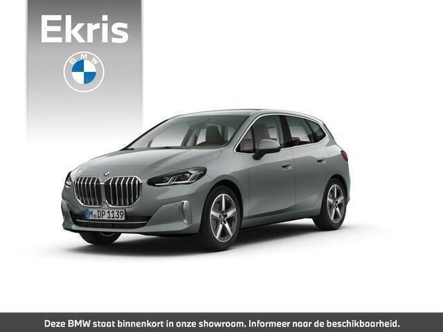 Grijs Nieuw 2025 BMW 218 Comfort Edition Stationwagen | € 57.274 (Eerlijke prijs) - Afbeelding 1/4