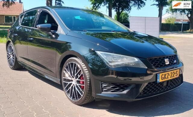 Zwart Gebruikt 2016 Cupra Leon Hatchback | € 17.849 (Super prijs) - Afbeelding 1/4
