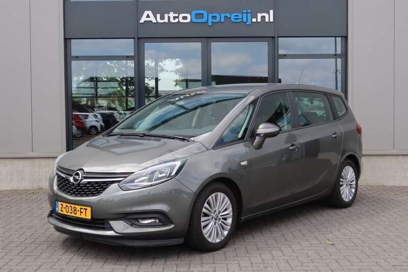 Grijs, metallic lak Gebruikt 2018 Opel Zafira Tourer Business MPV | € 17.695 (Eerlijke prijs) - Afbeelding 1/4