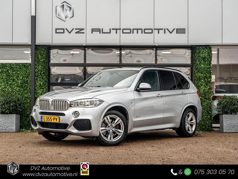 Grijs (metallic) Gebruikt 2015 BMW X5 Executive SUV | € 29.950 (Iets duurder) - Afbeelding 1/4
