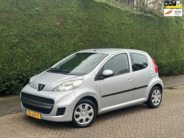 Occasion Peugeot 107 68 PK (50 kW) 2009 Grijs Hatchback