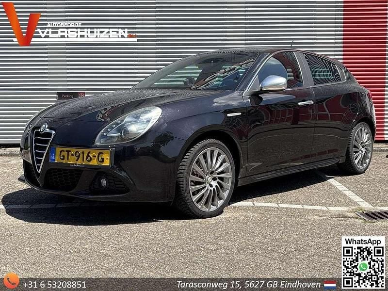 Zwart Gebruikt 2010 Alfa Romeo Giulietta Progression Hatchback | € 3.850 (Eerlijke prijs) - Afbeelding 1/4