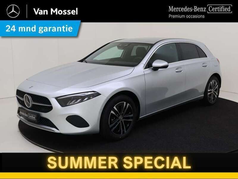 Grijs Gebruikt 2023 Mercedes A250 Luxury Hatchback | € 34.945 (Eerlijke prijs) - Afbeelding 1/4