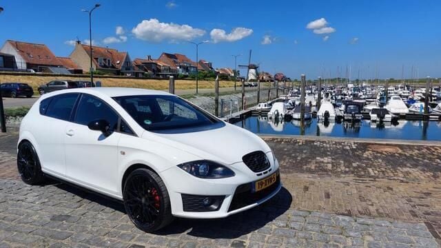 Wit Gebruikt 2010 Cupra Leon Hatchback | € 8.999 (Goede deal) - Afbeelding 1/4