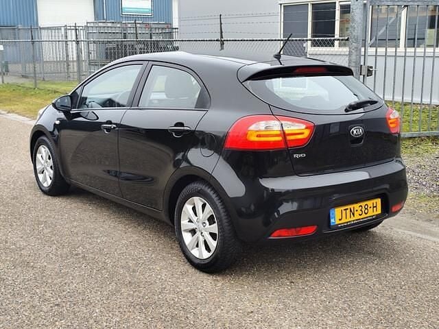 Occasion Kia Rio Plus 86 PK (63 kW) 2013 Zwart Hatchback