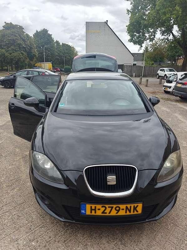 Zwart Gebruikt 2012 Seat Leon Copa MPV | € 4.000 (Super prijs) - Afbeelding 1/4