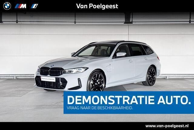 Grijs Gebruikt 2025 BMW 330 M Sport Stationwagen | € 64.500 - Afbeelding 1/4