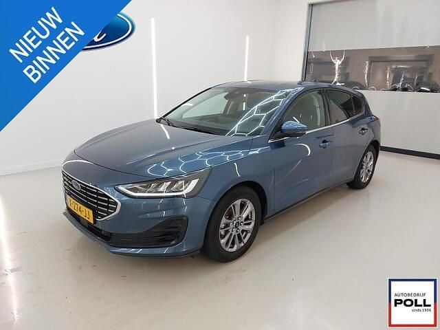 Blauw Gebruikt 2023 Ford Focus Titanium Hatchback | € 21.900 (Eerlijke prijs) - Afbeelding 1/4