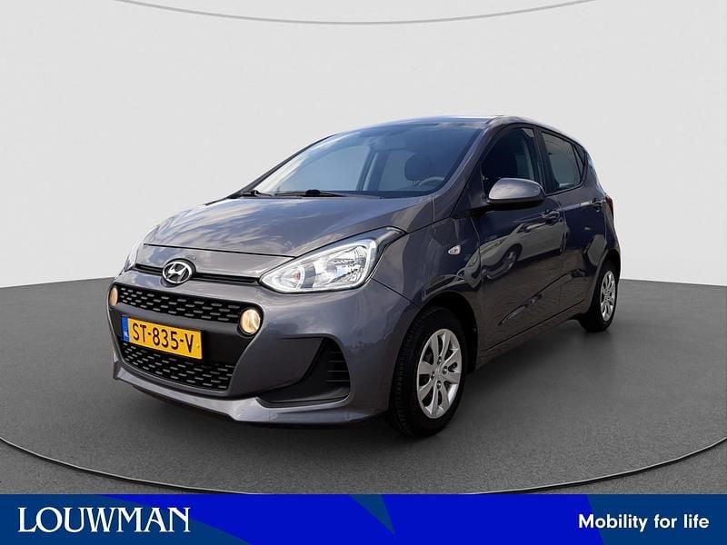 Grijs metallic Gebruikt 2018 Hyundai i10 Comfort Hatchback | € 10.450 (Eerlijke prijs) - Afbeelding 1/3