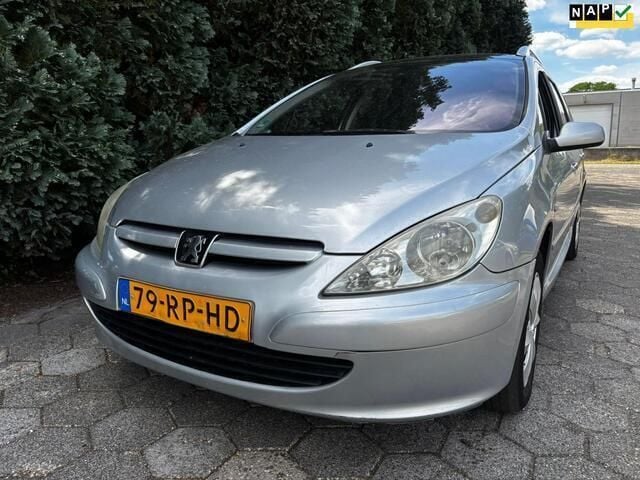 Grijs Gebruikt 2005 Peugeot 307 Premium Stationwagen | € 800 (Goede deal) - Afbeelding 1/1