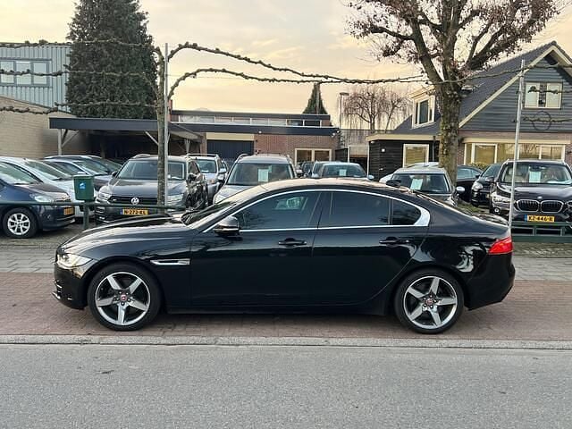 Occasion Jaguar XE Pure 200 PK (147 kW) 2019 Zwart Sedan