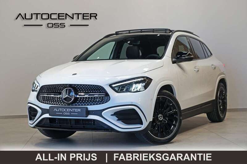 Wit Nieuw 2024 Mercedes GLA200 AMG SUV | € 54.895 - Afbeelding 1/3