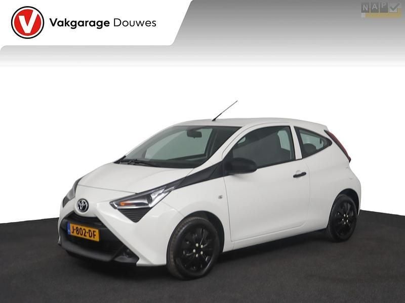 Wit Gebruikt 2020 Toyota Aygo Hatchback | € 10.950 (Eerlijke prijs) - Afbeelding 1/4