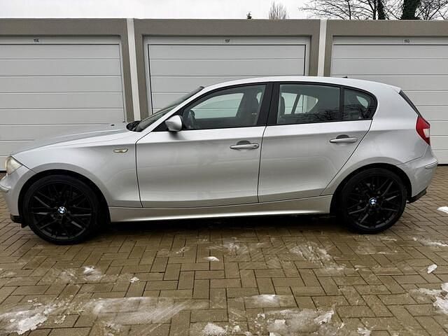 Occasion BMW 118 Executive 129 PK (94 kW) 2007 Grijs Hatchback