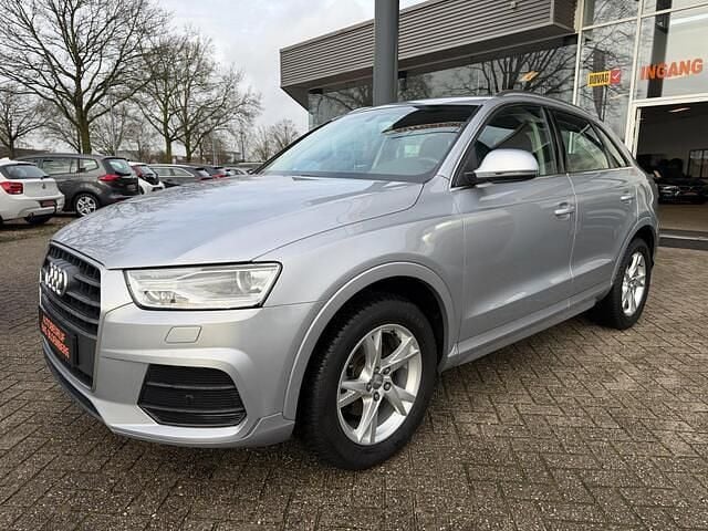 Grijs Gebruikt 2016 Audi Q3 Sport SUV | € 19.940 (Goede deal) - Afbeelding 1/4