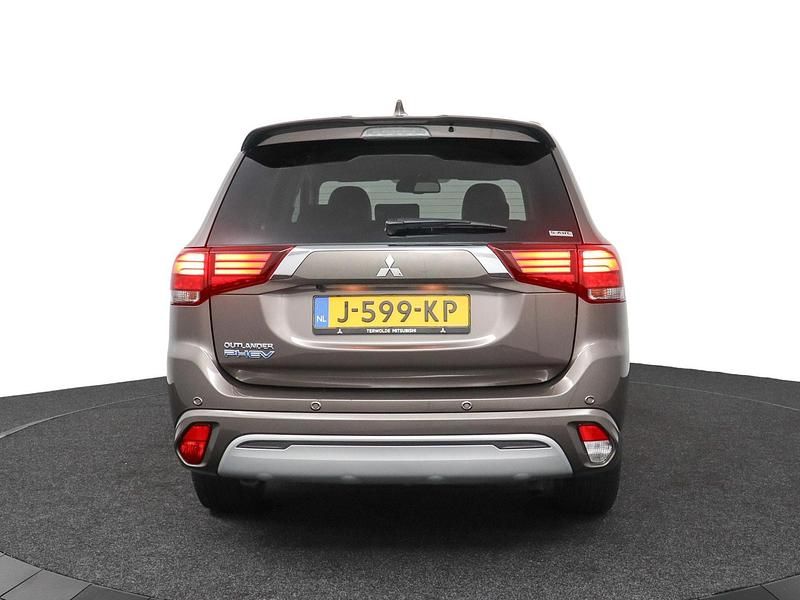 Occasion Mitsubishi Outlander Intense 135 PK (99 kW) 2020 Bruin SUV