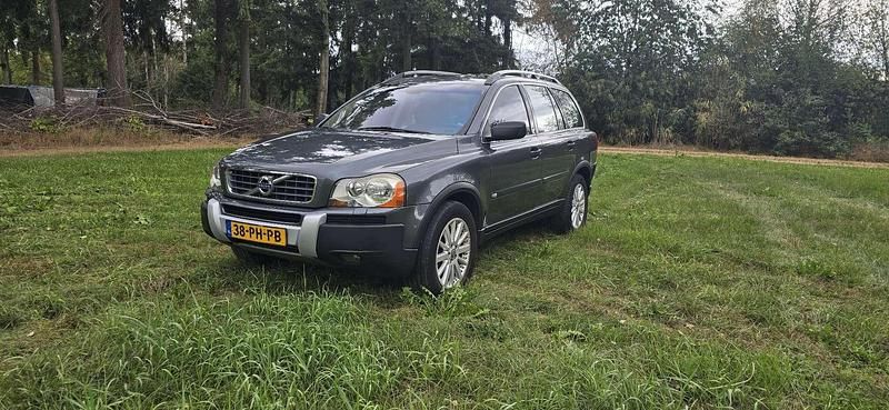 Grijs Gebruikt 2004 Volvo XC90 Executive SUV | € 8.999 - Afbeelding 1/4