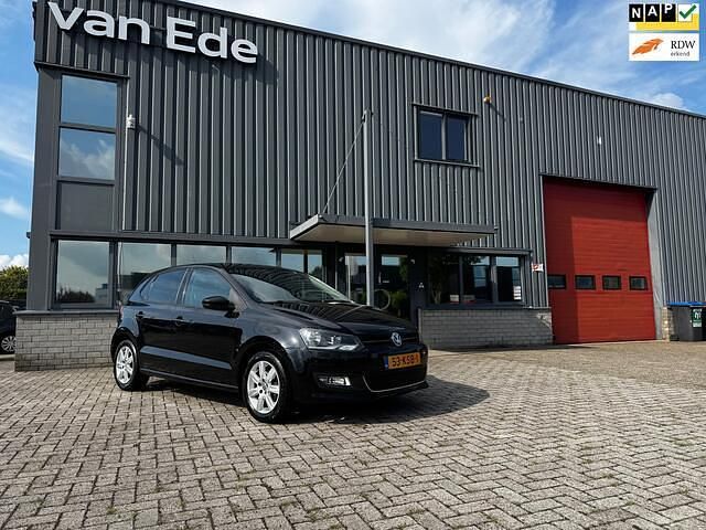 Zwart Gebruikt 2010 VW Polo Highline Hatchback | € 7.450 (Eerlijke prijs) - Afbeelding 1/4
