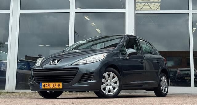 Grijs Gebruikt 2010 Peugeot 207 Hatchback | € 3.394 (Eerlijke prijs) - Afbeelding 1/4