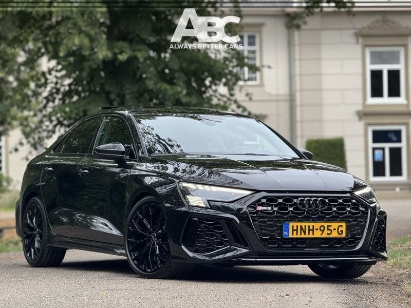 Zwart Gebruikt 2022 Audi RS3 Hatchback | € 61.900 (Super prijs) - Afbeelding 1/4