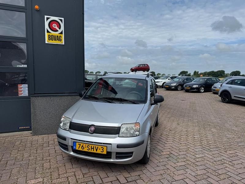 Mpv Gebruikt 2011 Fiat Panda Active Hatchback | € 4.950 (Duur) - Afbeelding 1/4