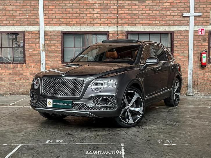 Gebruikt 2020 Bentley Bentayga SUV | € 73.830 - Afbeelding 1/4