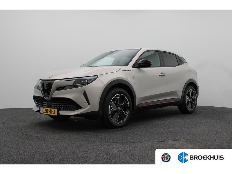 Grijs Gebruikt 2024 Alfa Romeo Junior Edizione Speciale SUV | € 31.900 (Super prijs) - Afbeelding 1/4