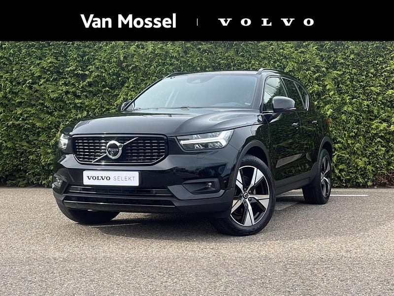 Zwart Gebruikt 2018 Volvo XC40 R-Design SUV | € 34.940 - Afbeelding 1/4