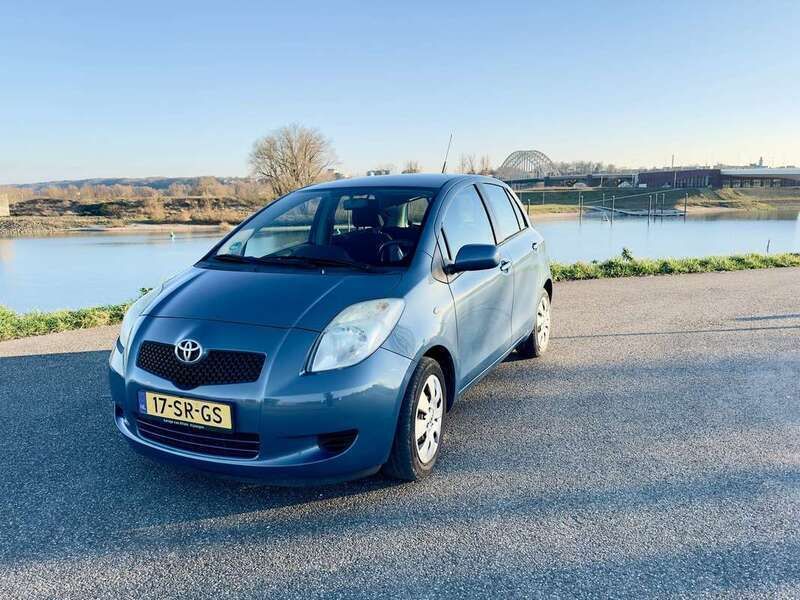 Blauw Gebruikt 2006 Toyota Yaris Verso Sol MPV | € 2.900 (Eerlijke prijs) - Afbeelding 1/4