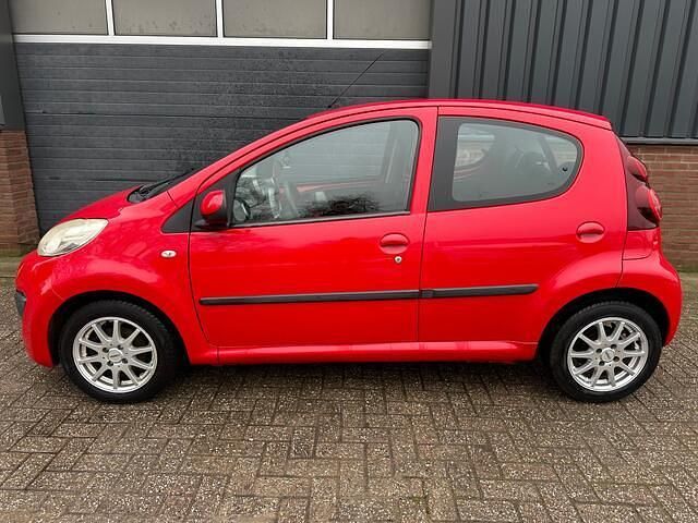 Occasion Peugeot 107 Active 68 PK (50 kW) 2012 Rood Hatchback