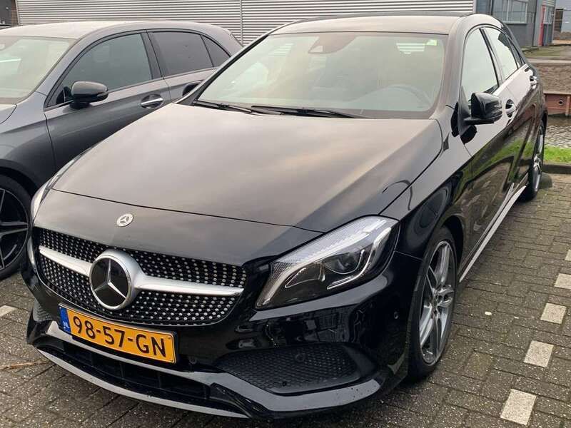 Zwart Gebruikt 2017 Mercedes A200 AMG Hatchback | € 18.000 (Goede deal) - Afbeelding 1/4