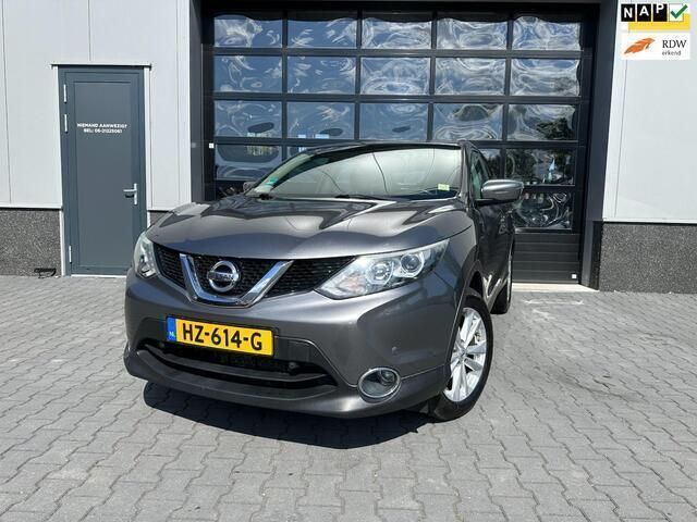 Grijs, metallic lak Gebruikt 2015 Nissan Qashqai SUV | € 11.450 (Eerlijke prijs) - Afbeelding 1/4