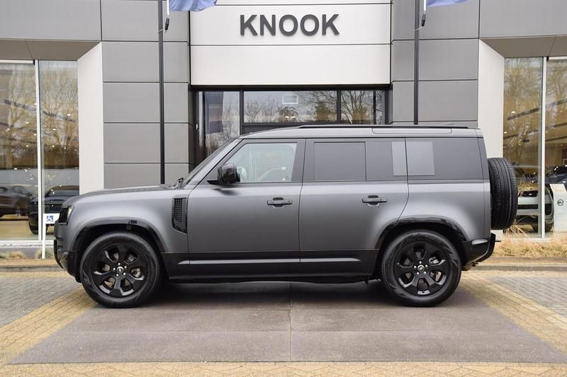 Occasion Land Rover Defender SE Dynamic 249 PK (183 kW) 2024 Grijs Van