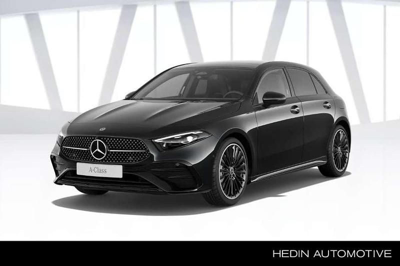 Zwart, metallic lak Nieuw 2025 Mercedes A180 Business Hatchback | € 48.390 - Afbeelding 1/4