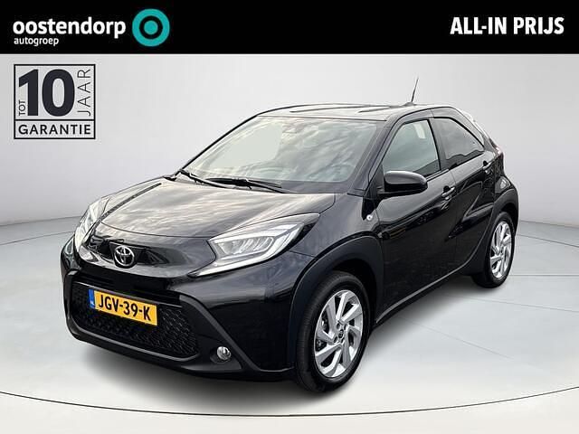 Zwart Gebruikt 2025 Toyota Aygo X Envy SUV | € 23.880 - Afbeelding 1/4