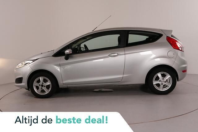 Grijs Gebruikt 2017 Ford Fiesta Style Hatchback | € 7.490 (Super prijs) - Afbeelding 1/4