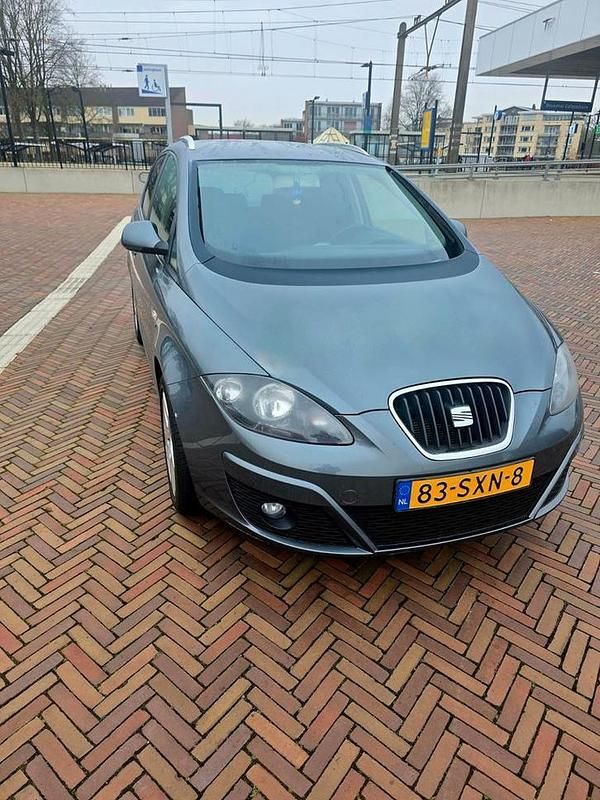 Gebruikt 2012 Seat Altea XL MPV | € 3.400 (Super prijs) - Afbeelding 1/4
