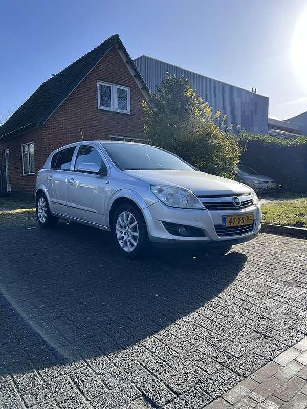Occasion Opel Astra 140 PK (102 kW) 2007 Grijs Hatchback