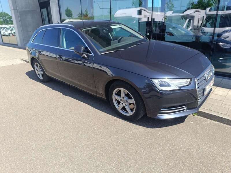 Blauw Gebruikt 2017 Audi A4 Stationwagen | € 13.990 (Super prijs) - Afbeelding 1/4