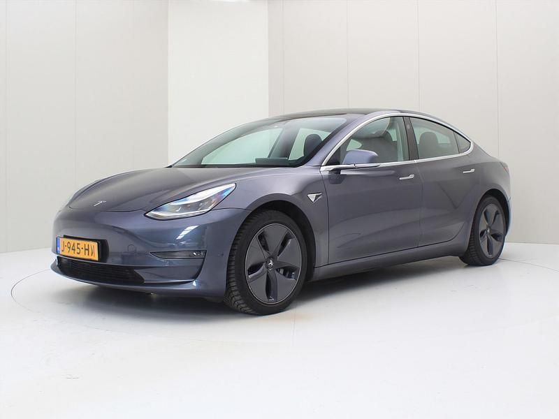 Grijs Gebruikt 2020 Tesla Model 3 Long Range Sedan | € 22.400 (Goede deal) - Afbeelding 1/4