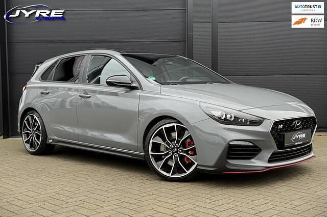 Grijs Occasion 2020 Hyundai i30 Hatchback | € 29.495 (Iets duurder) - Afbeelding 1/4