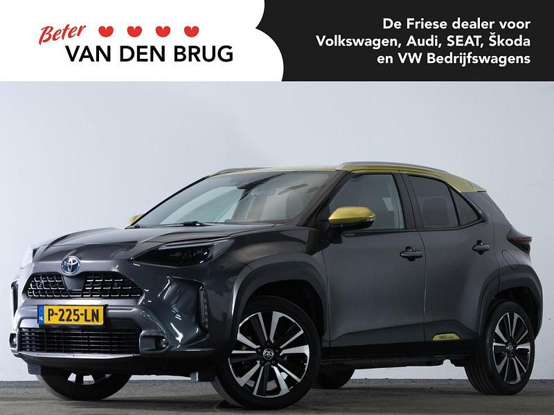 Grijs Occasion 2022 Toyota Yaris Cross Edition SUV | € 24.900 (Goede deal) - Afbeelding 1/4