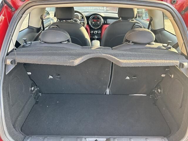 Occasion Mini Cooper 136 PK (100 kW) 2017 Rood (metallic) Hatchback