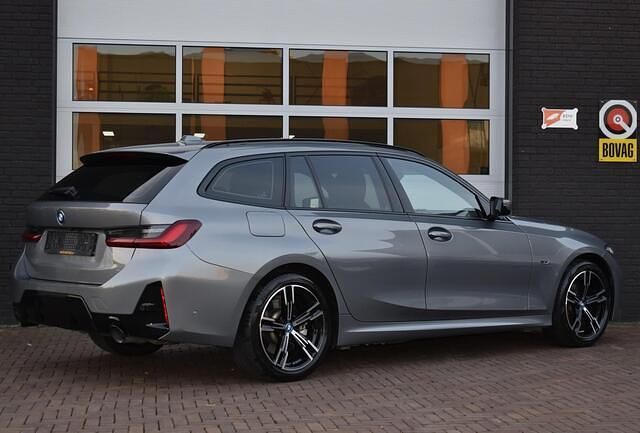 Occasion BMW 330 M Sport 291 PK (214 kW) 2023 Grijs Stationwagen