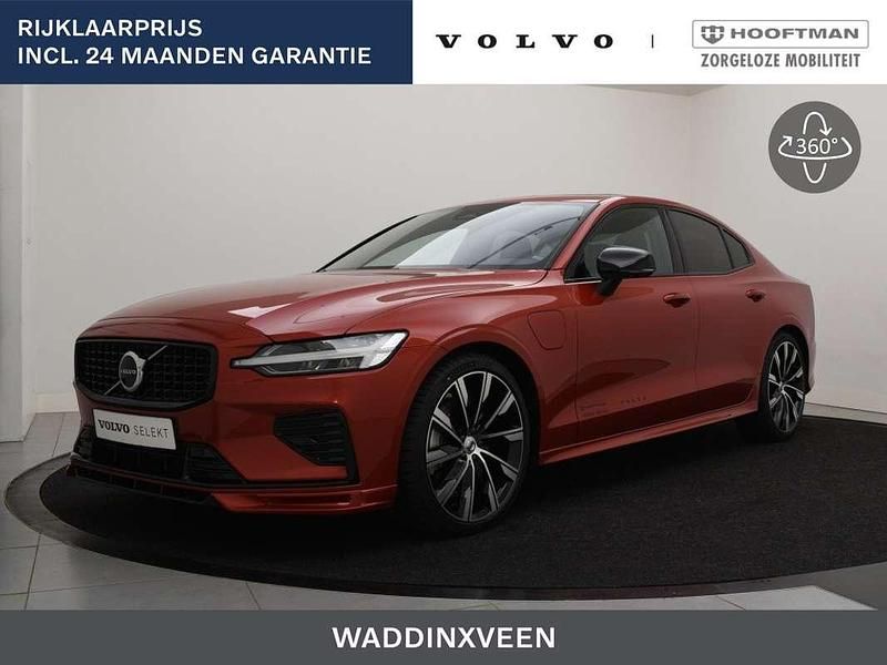 Rood Gebruikt 2024 Volvo S60 Plus Sedan | € 48.900 - Afbeelding 1/4